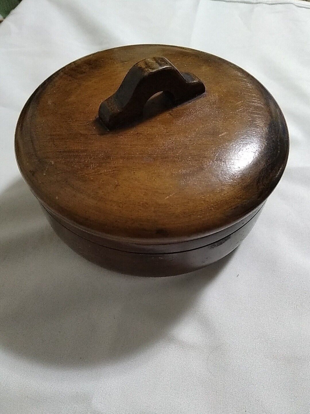 Antique GORGEOUS Handmade Round Lidded Polish Mahogany Wood Snuff Box 