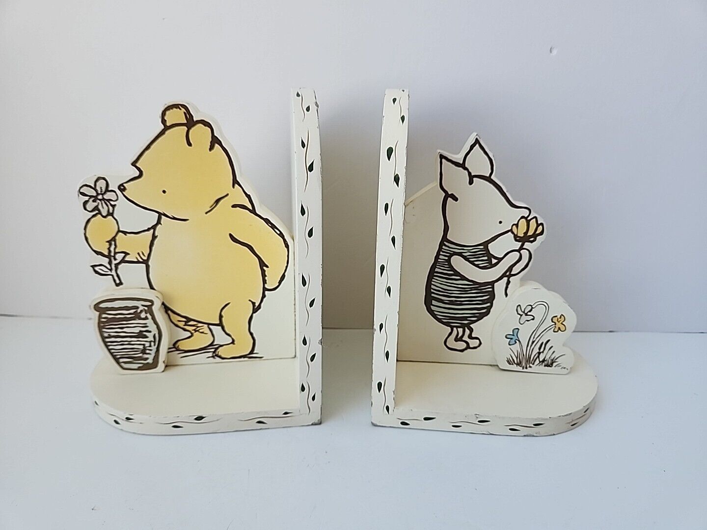 Vintage Winnie The Pooh Bookends Piglet Wood Cute Home Decor Disney White