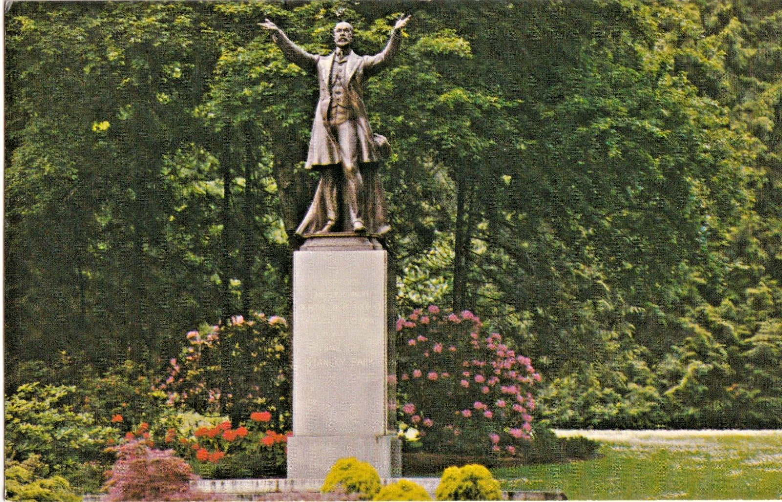 Lord Stanley Statue-Vancouver B.C. Canada-vintage unposted postcard