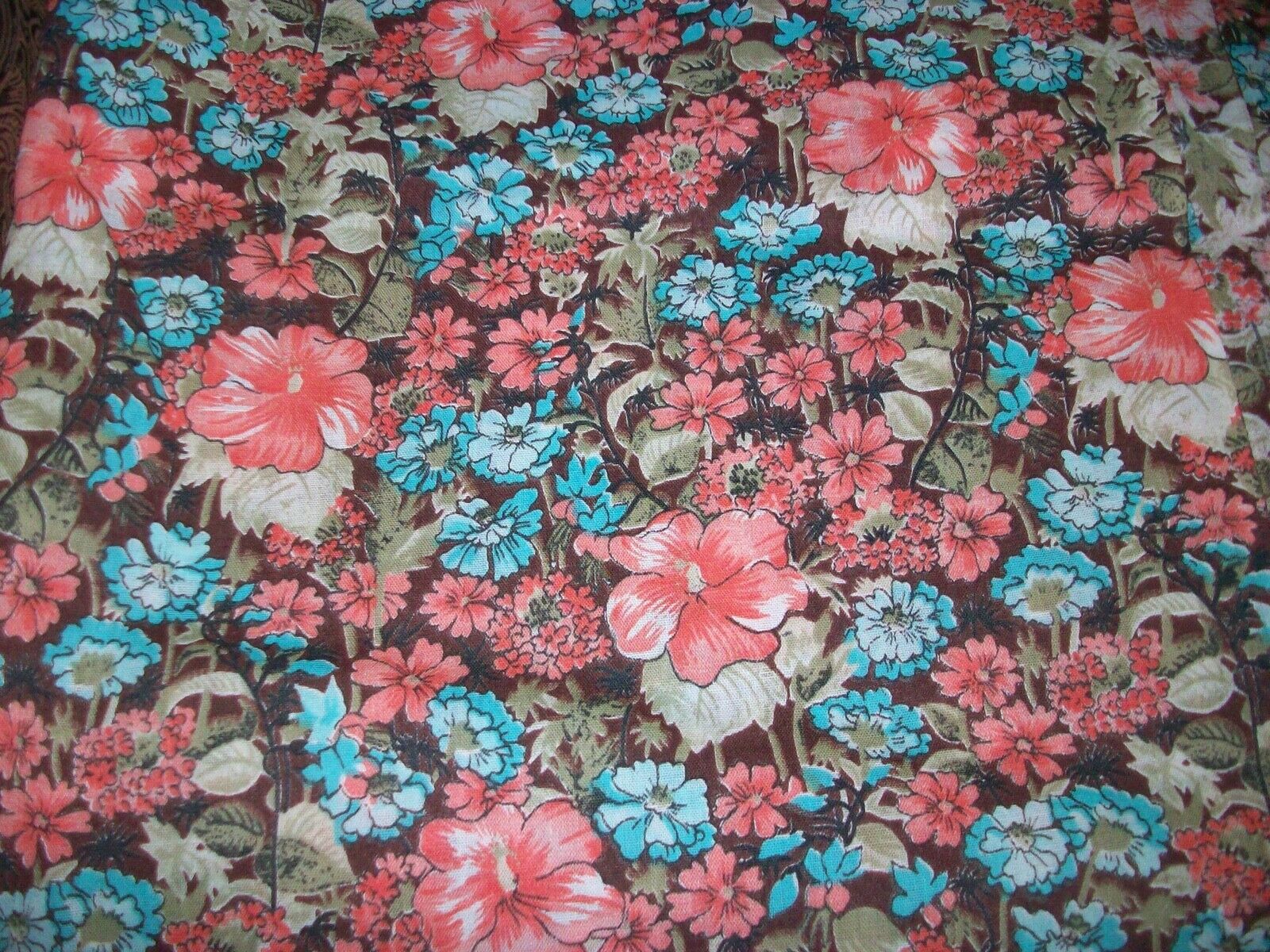 Vintage 60s Slightly Sheer Floral Cotton Fabric Clothing Craft 2 2/3 yds