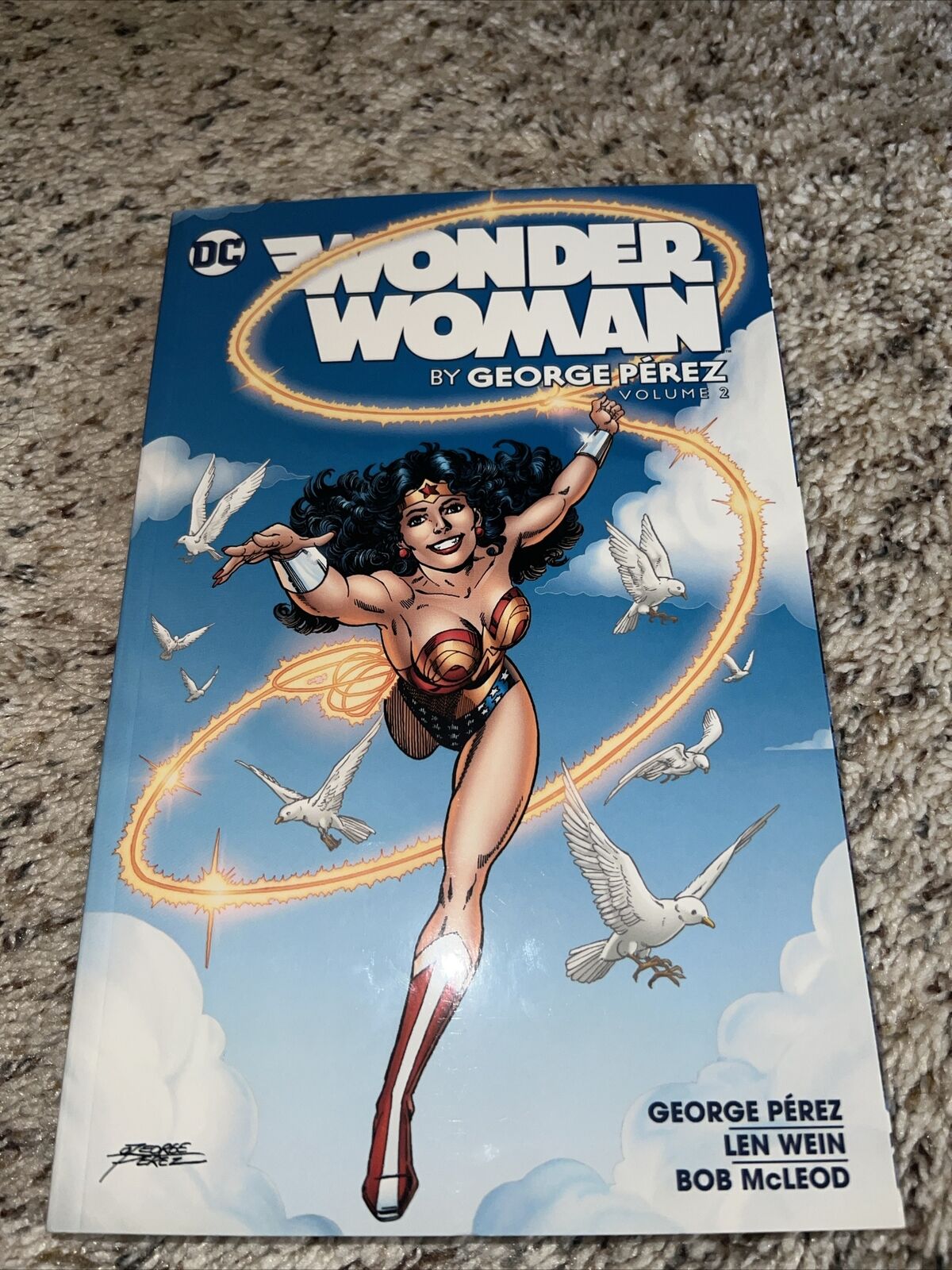 Wonder Woman by George Perez Volume 2 - 2017 DC Trade Paperback)