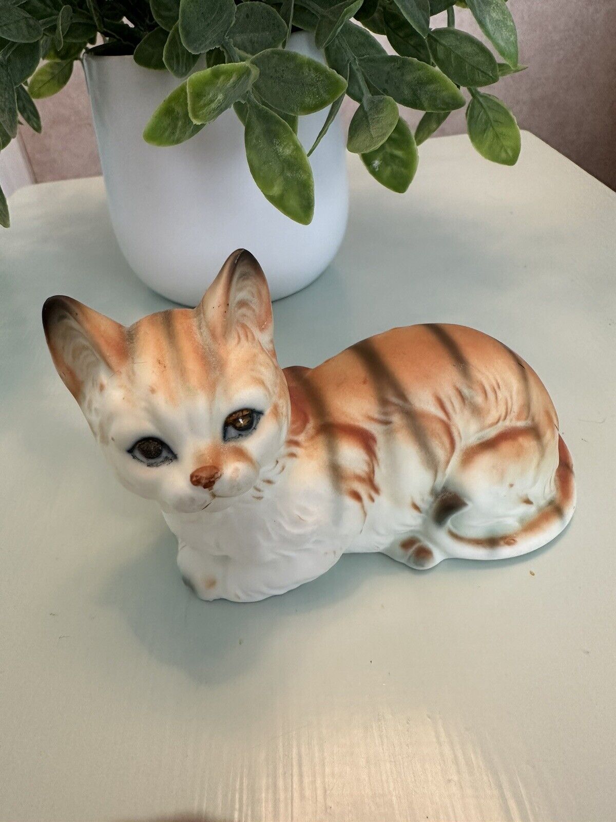 Vintage Enesco Striped Cat Kitten Bone China Figurine 3\