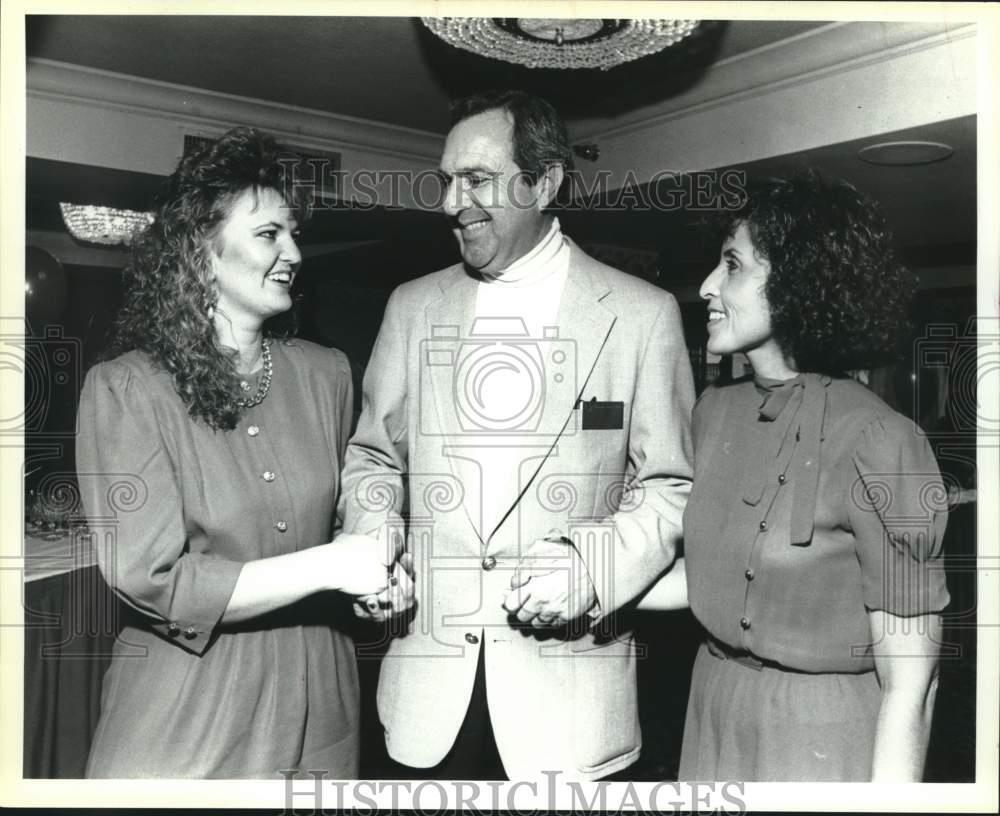 1990 Press Photo Henry D. Nussbaum and Children's Transplant Association Members