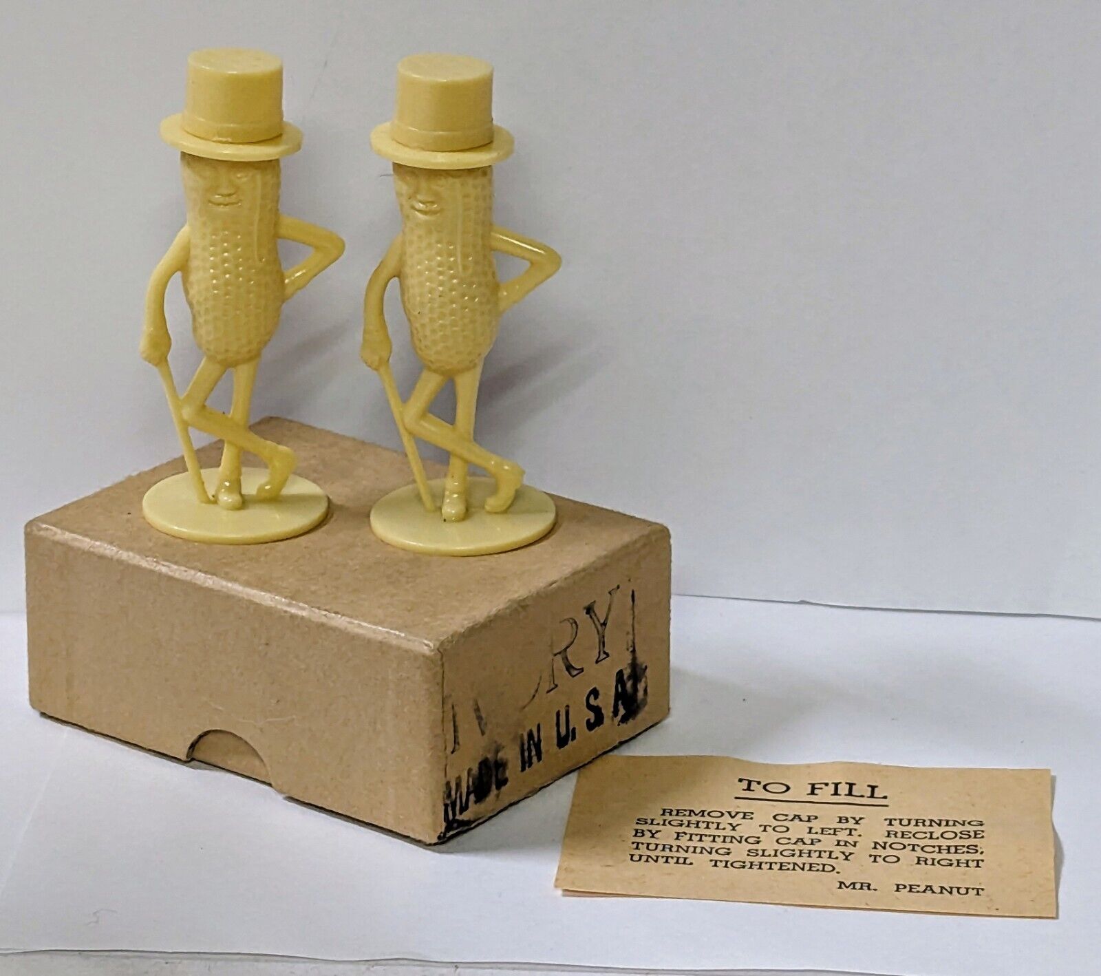 Vintage Ivory Plastic Mr Peanut Salt and Pepper Shakers Orig Box NOS