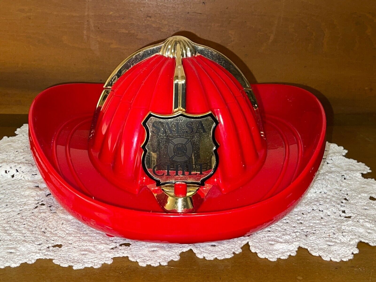 The Original Fireman\'s Hat Chips & Salsa Bowl Musical Plays Hot Hot Hot 2002