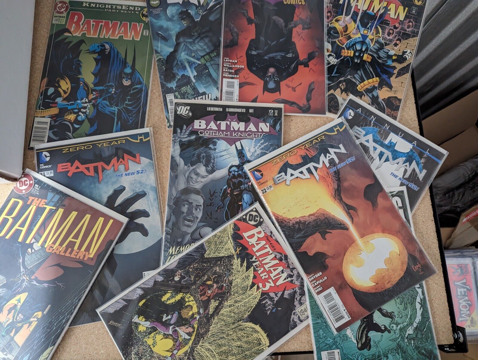 LOT OF 10 Batman Random Comic books - No Duplicates Boarded and Bagged
