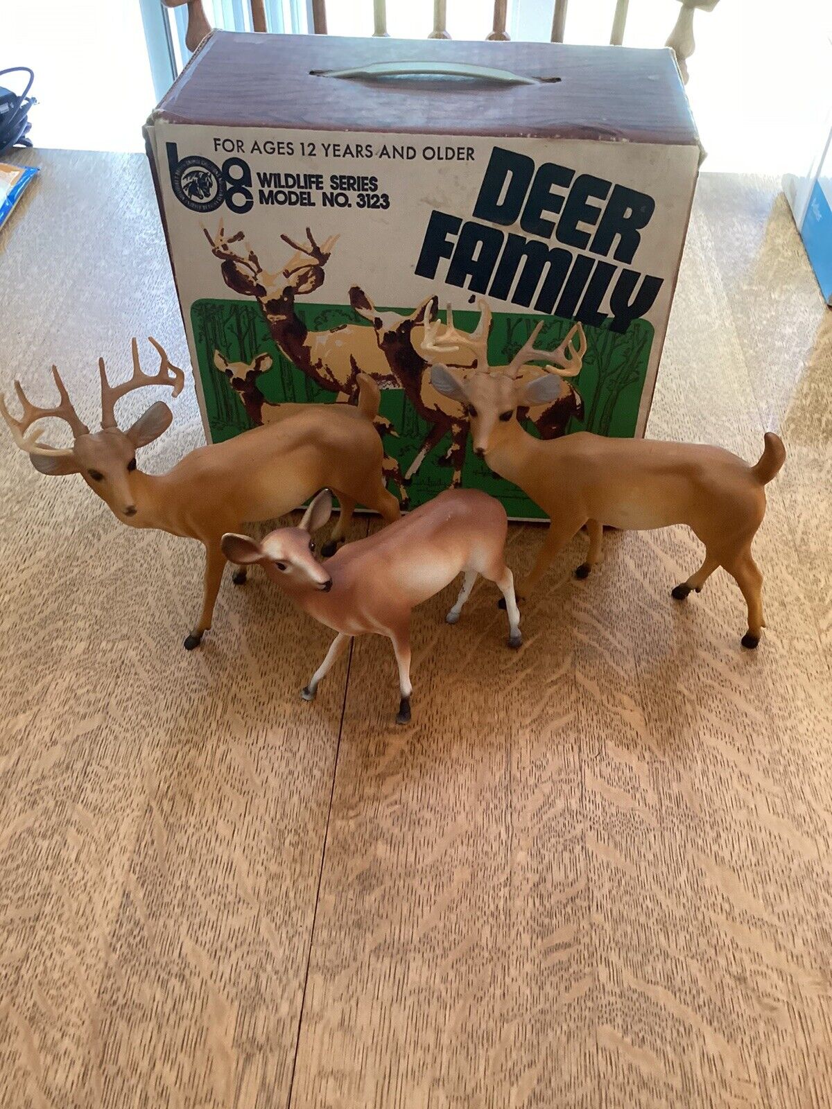 Breyer Deer Family Wildlife Series Model 3123 w/Original Box Incomplete