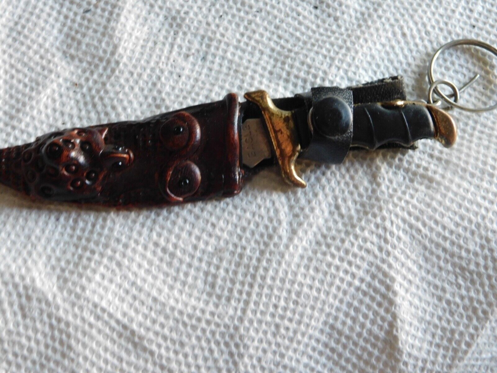 Nice Souvenir Belize Eagle Made Fixed Blade Knife Key Chain