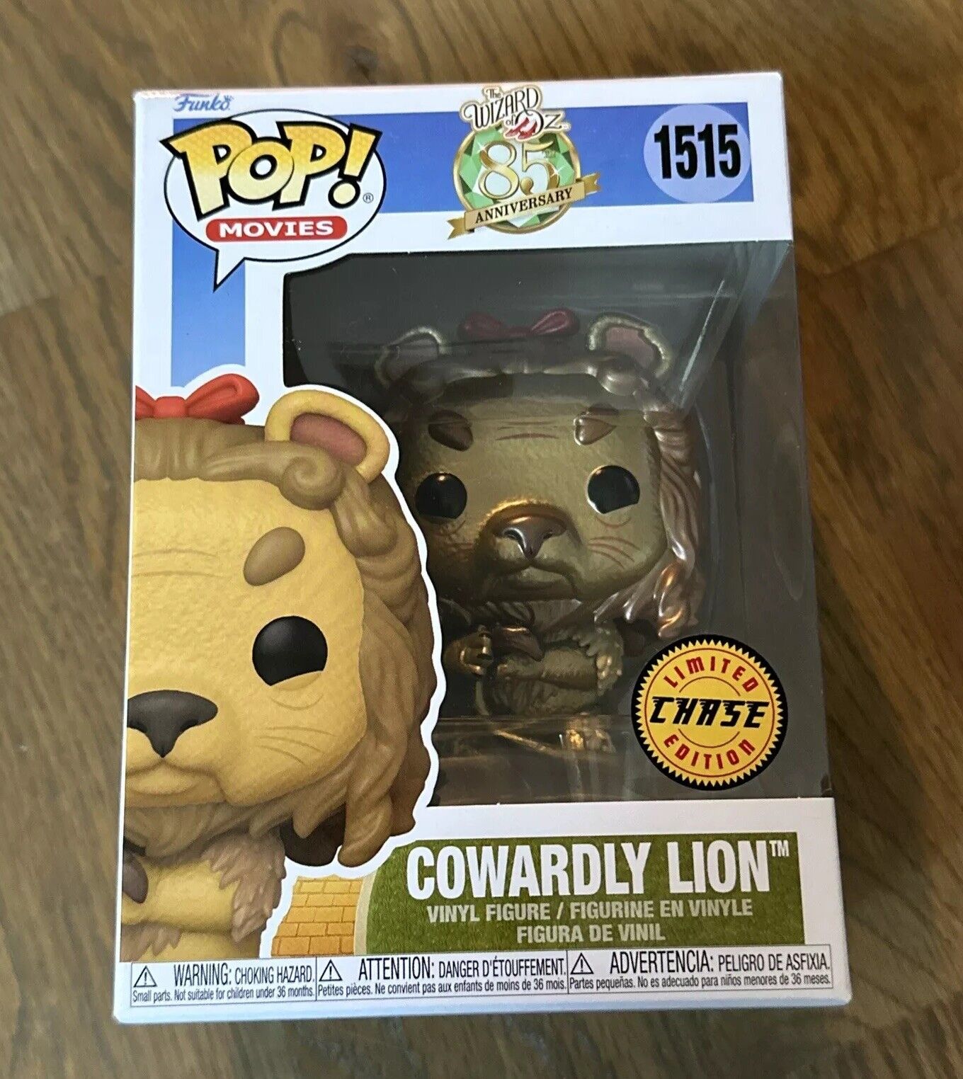 Funko POP Wizard of Oz 85th Anniversary Cowardly Lion CHASE #1515 W/ Protector
