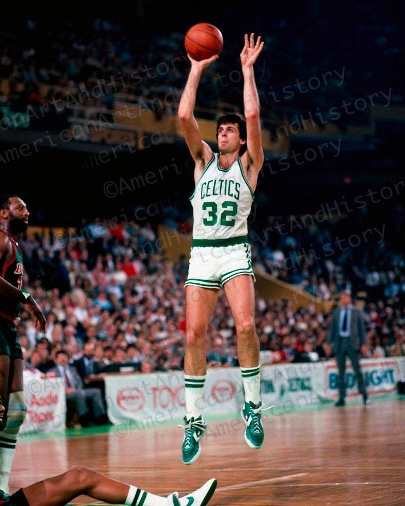 Kevin McHale vs the Milwaukee Bucks in 1984 Photo Print Poster Boston Celtics
