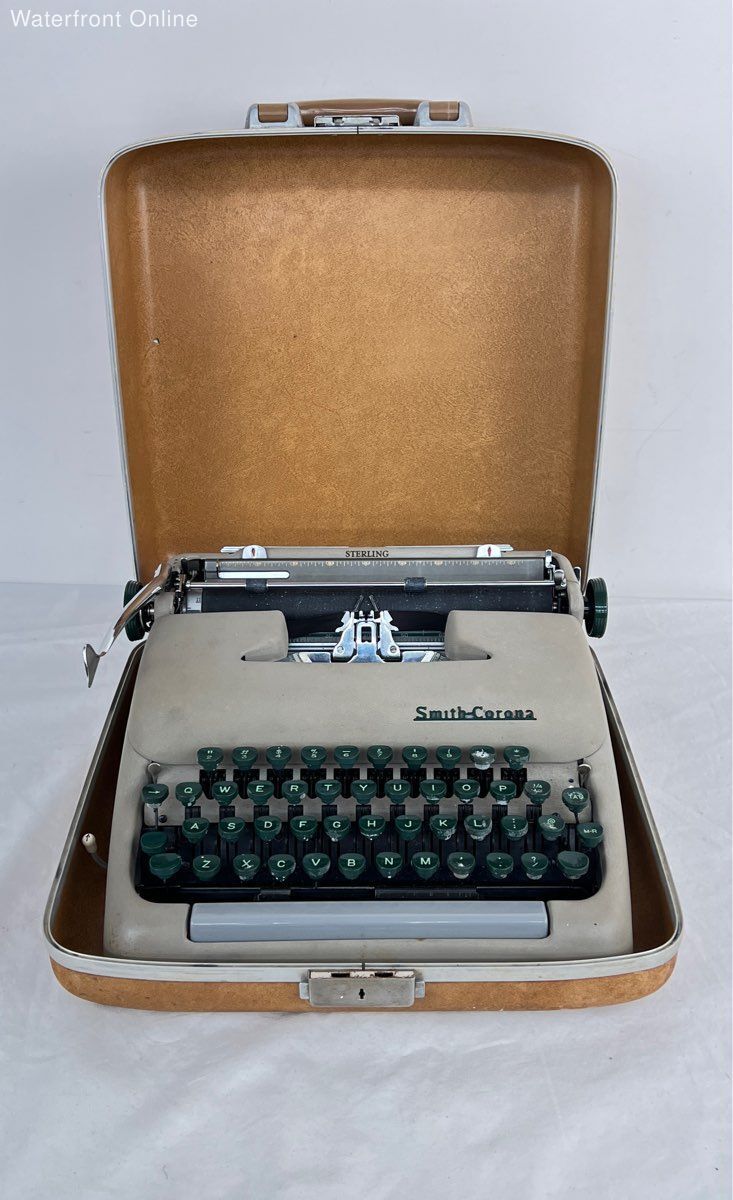 Vintage Smith Corona Sterling Manual Portable Typewriter w/ Case & Green Keys