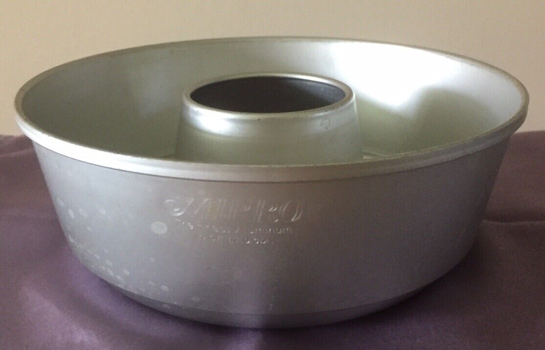 Vintage Mirro Aluminum Small Bundt Ring Cake Pan/Jello Mold/Ice Ring 6”inches