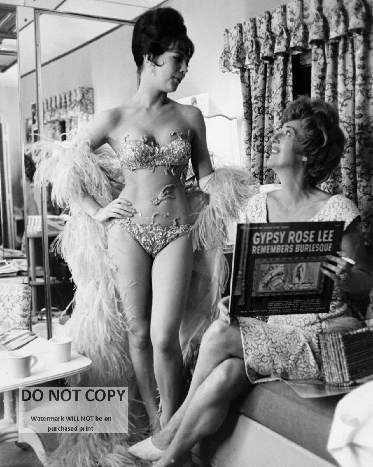NATALIE WOOD & GYPSY ROSE LEE DURING THE FILMING OF \