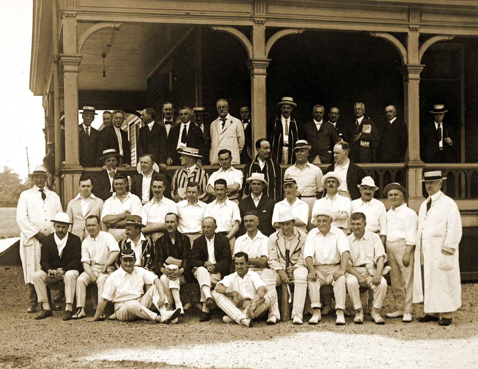 1918 British & American Cricket Teams Old Photo 8.5\