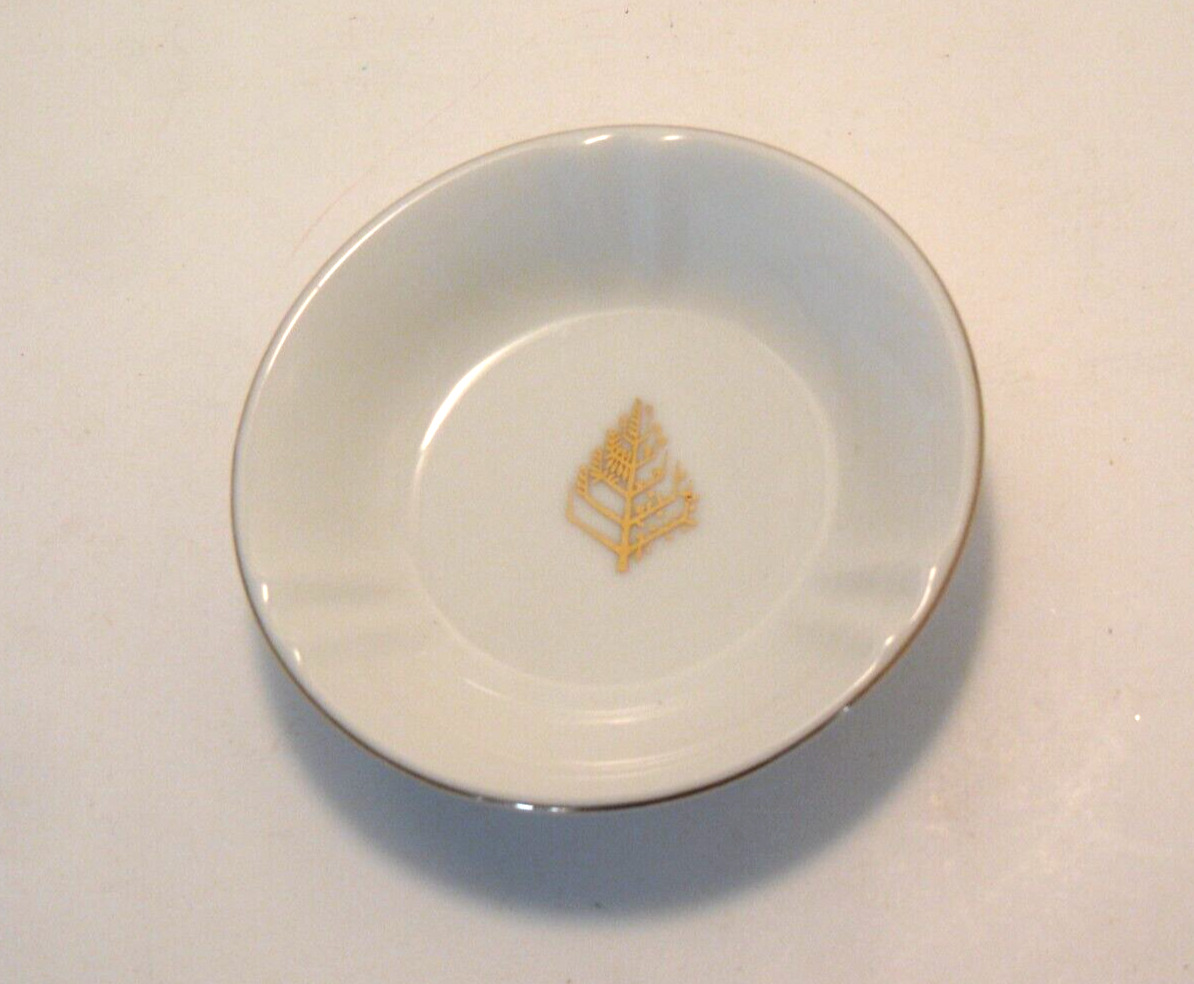 Four Seasons Hotels Vintage Ashtray Coin Dish White Gold Trim & Logo 4 1/2\