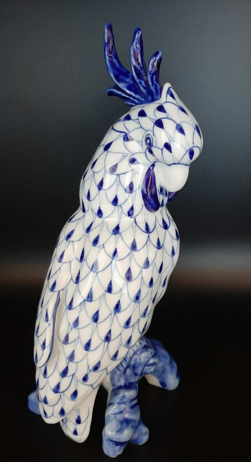 Vtg Andrea by Sadek Porcelain Cockatoo/Parrot Figurine, Blue White Fishnet