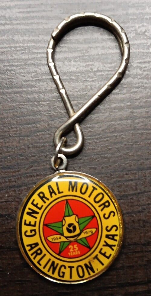 Vintage General Motors 1954-1979 Arlington Texas 25 Years Keychain Keyring