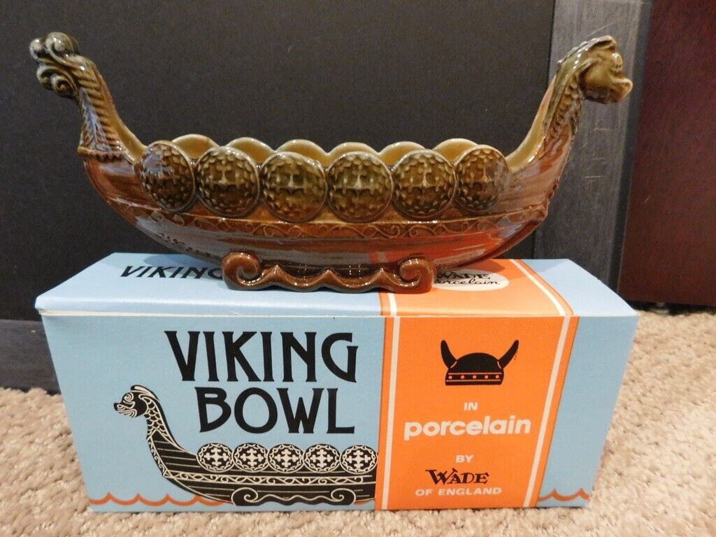Wade Viking Ship Bowl 2 Color New IN Box MINT Condition
