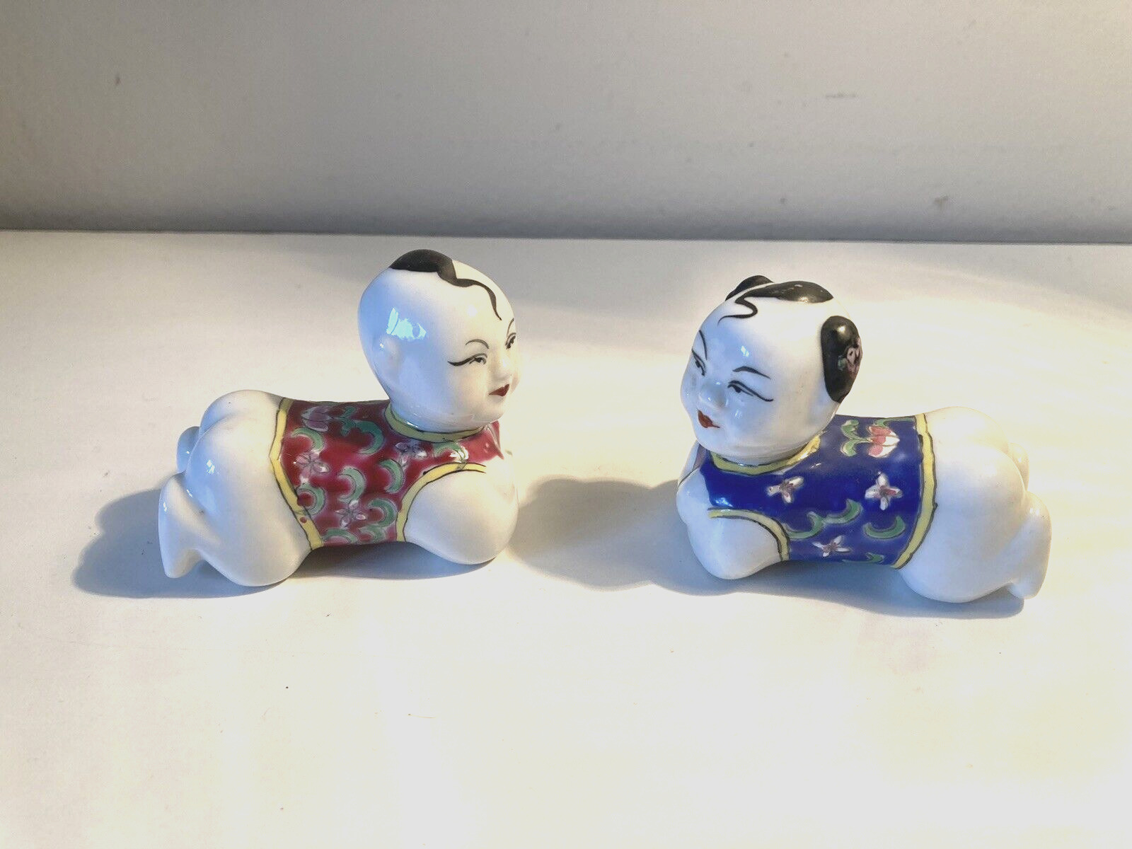 Chinese Oriental Vtg Pair Baby Opium Pillow Figurine Porcelain Chopstick Rest