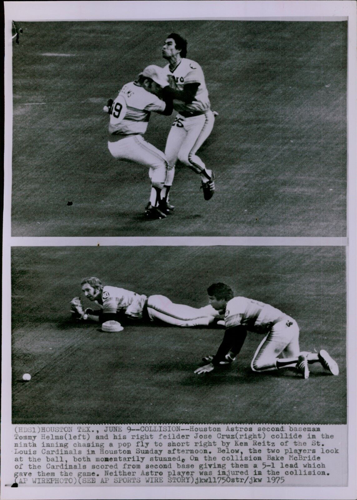 LG816 1975 Wire Photo TOMMY HELMS JOSE CRUZ Houston Astros Baseball Collision