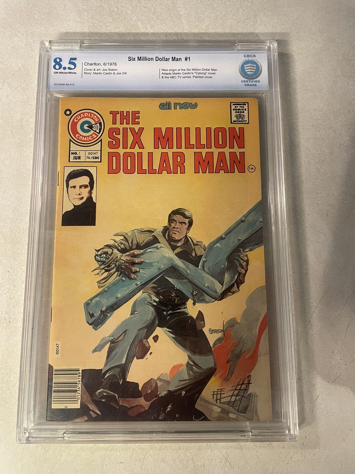 SIX MILLION DOLLAR MAN #1 CBCS 8.5 VF+ TV STATON LEE MAJORS BIONIC 1976