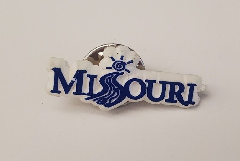 Missouri Vintage Plastic Lapel Hat Pin Tie Tack Flowing River & Sun