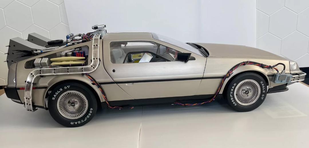DeLorean DMC 1 8 EAGLEMOSS Back to the Future