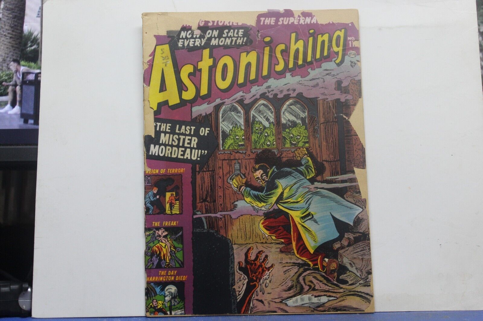 ASTONISHING #11 1951