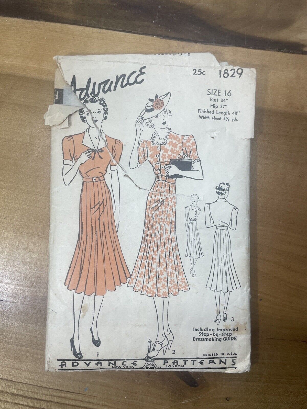 Vintage 1940\'s Advance Sewing Pattern - Dress Size 16