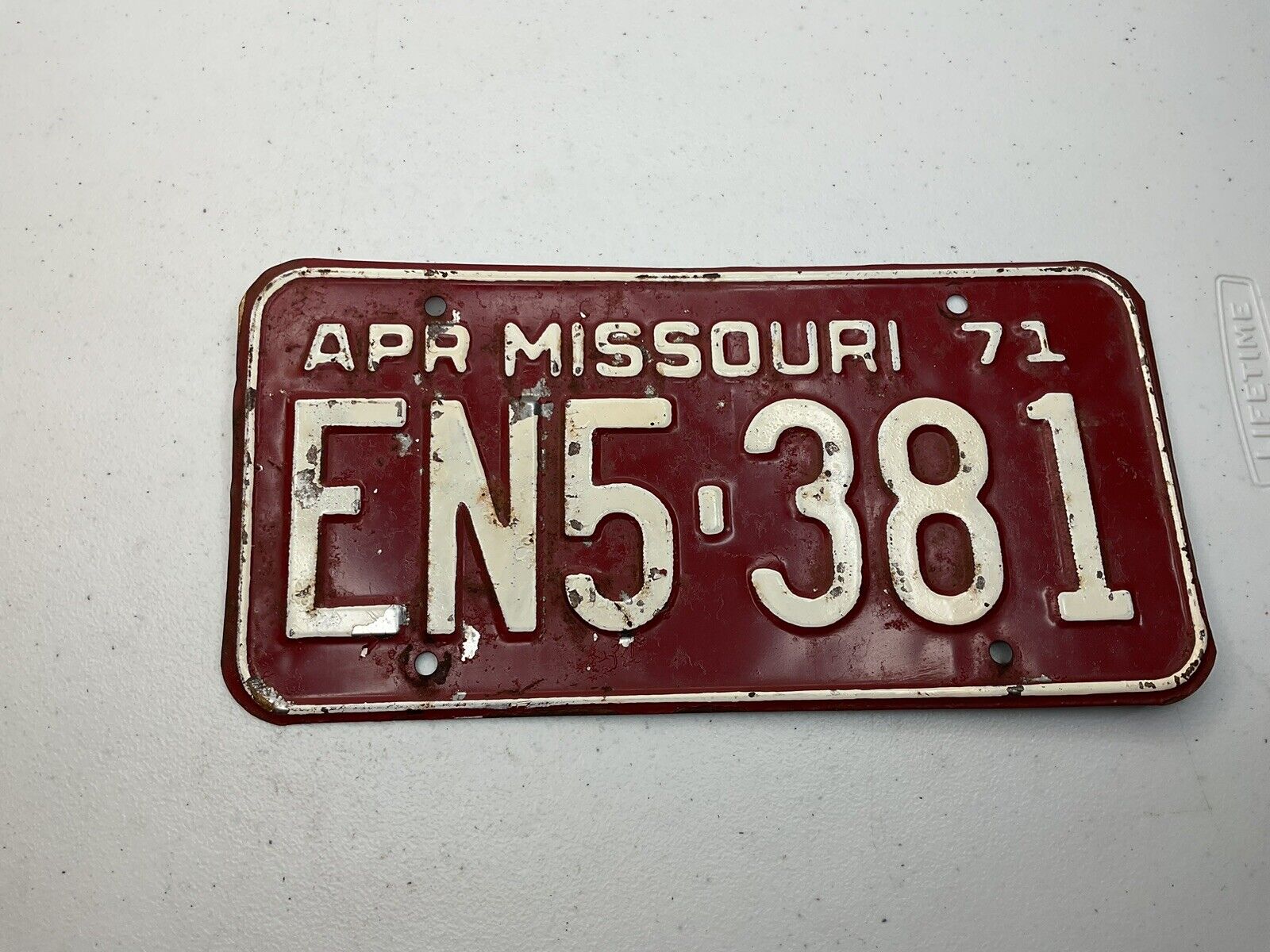 1971 Missouri License Plate Tag# EN5381 April