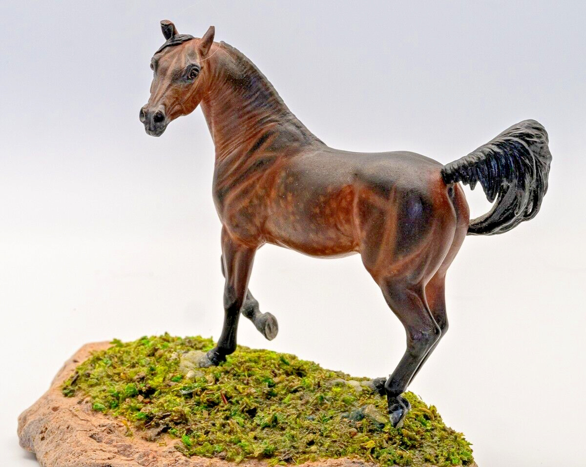 CM Artist Resin Horse - \
