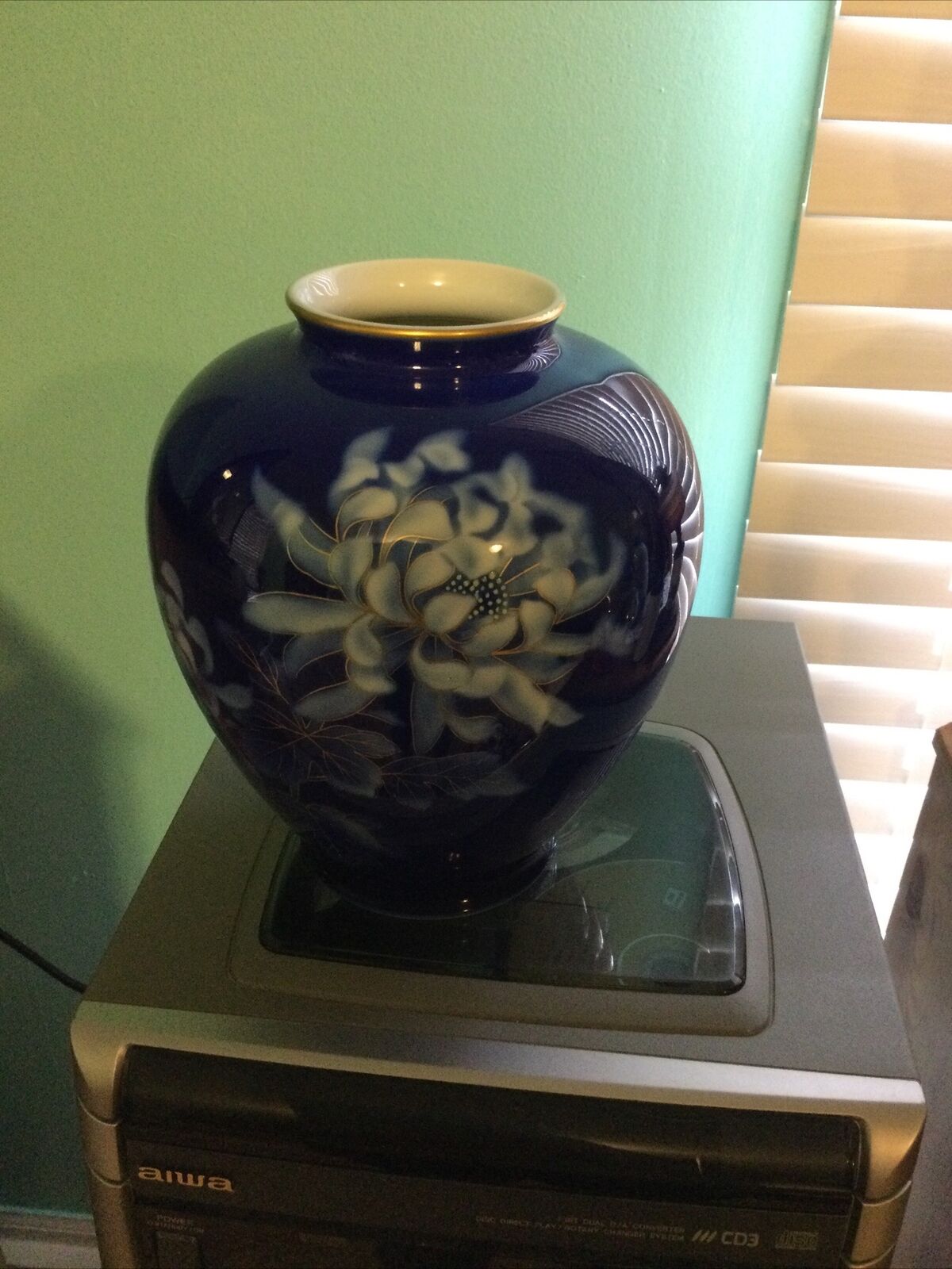 fukagawa porcelain vase