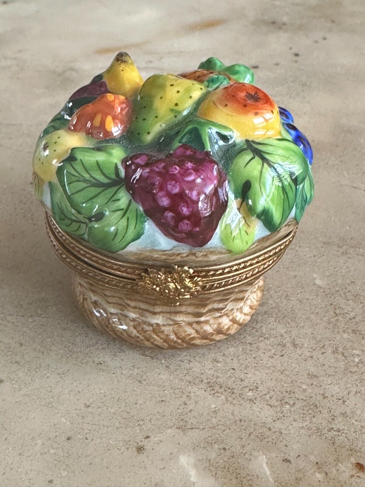 Limoges France Peint Main Trinket Box Fruit Basket Porcelain