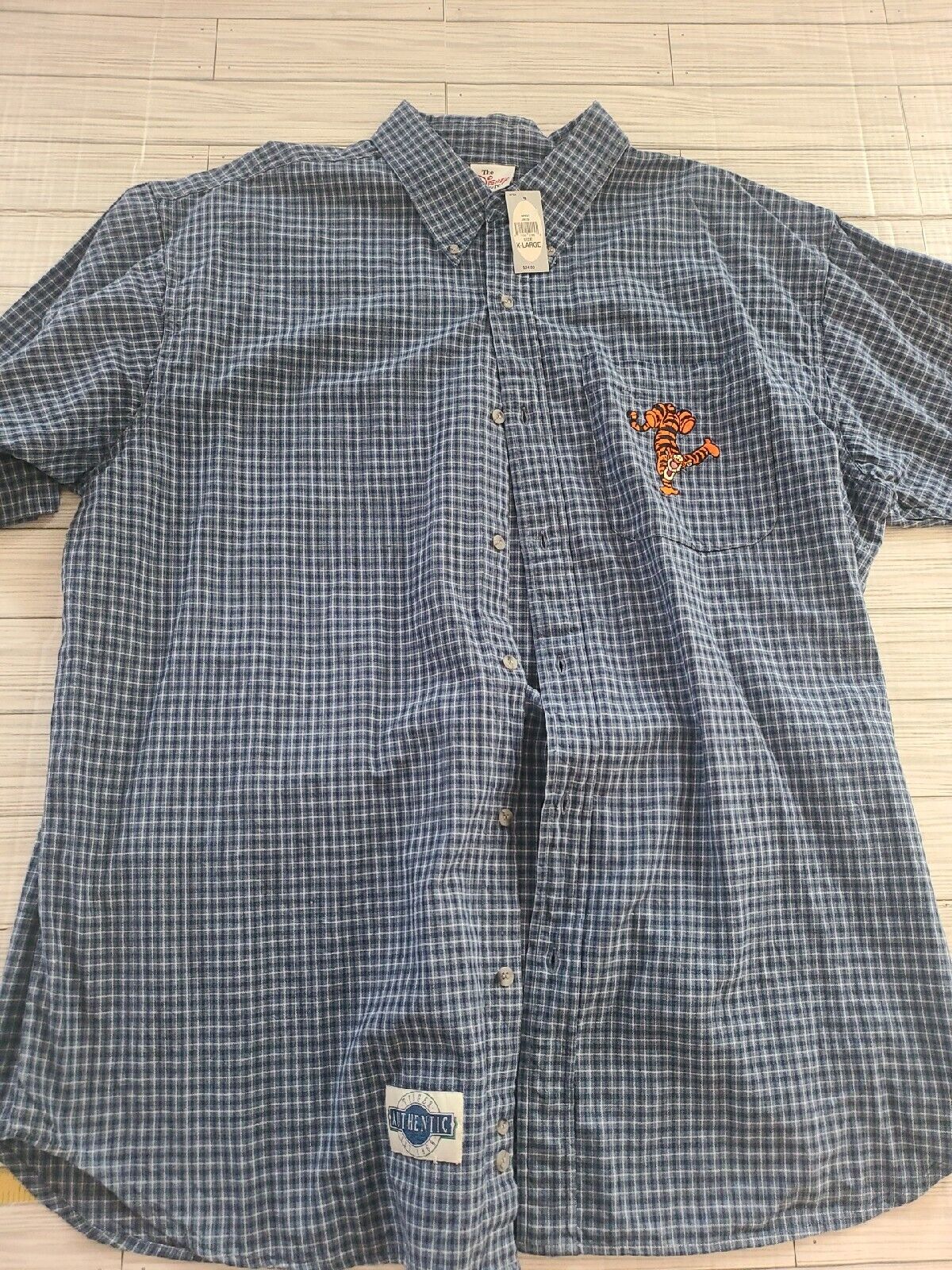 NWT Disney Store Rare Vintage  Tigger Button Up XL Shirt 100% Cotton 
