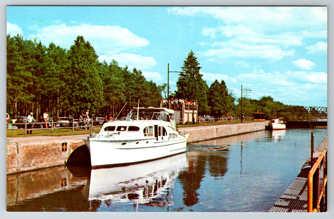 c1960s Canal Park New York State Barge Canal Marcy Vintage Postcard