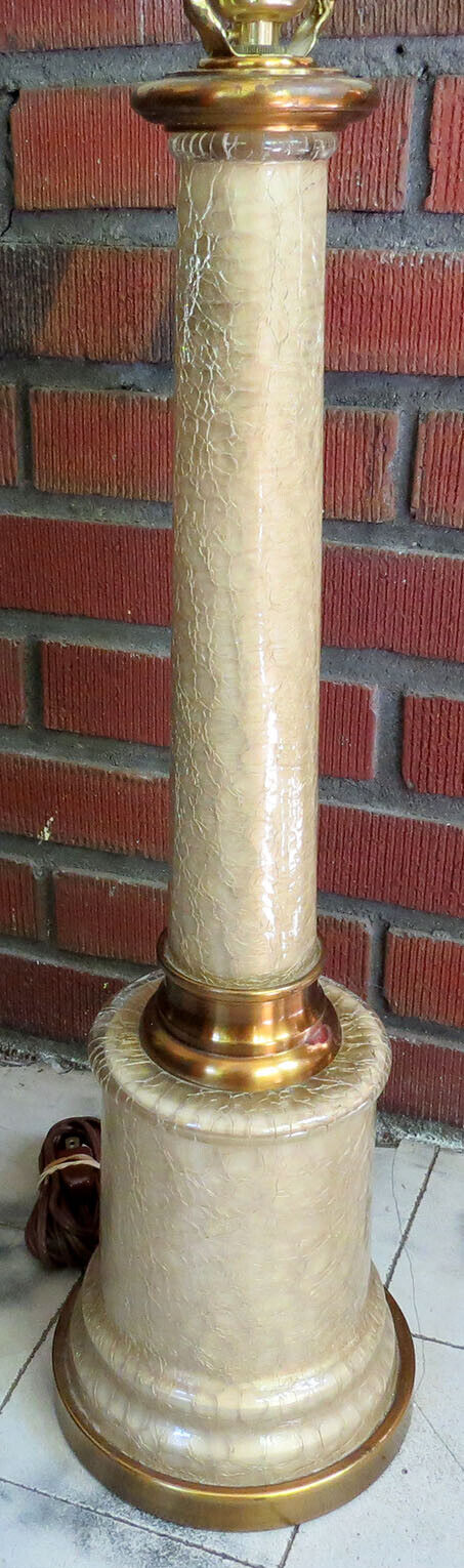 PAUL HANSON HOLLYWOOD REGENCY GOLD EGLOMISE CRACKLED GLASS LAMP MID CENTURY