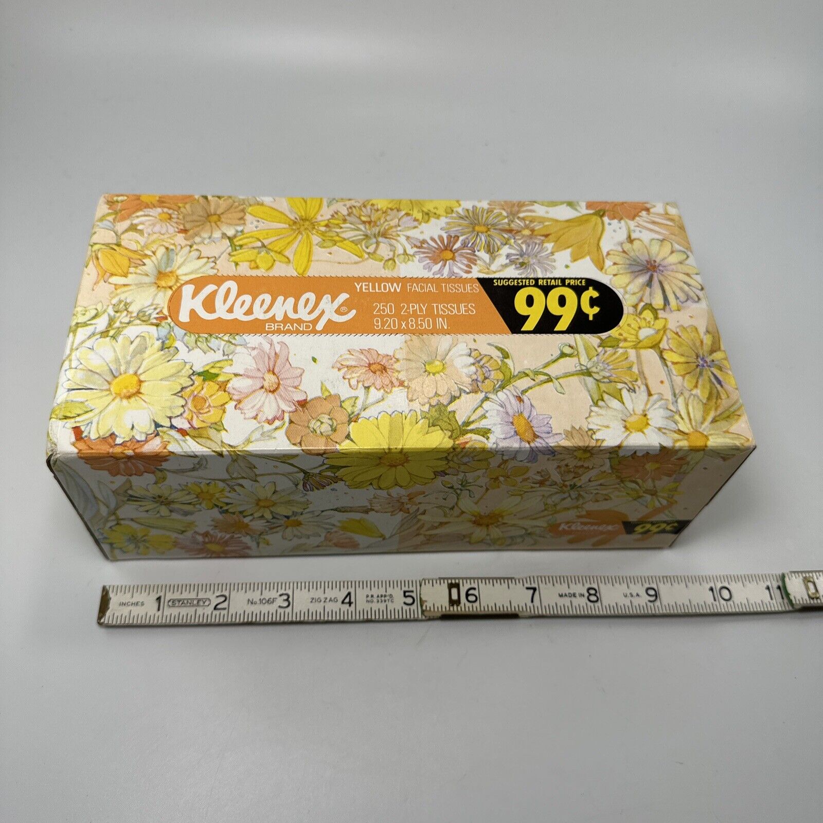 Kleenex Vintage 1970s YELLOW Tissues Flowers Box Kimberly-Clark NEW Prop 1977
