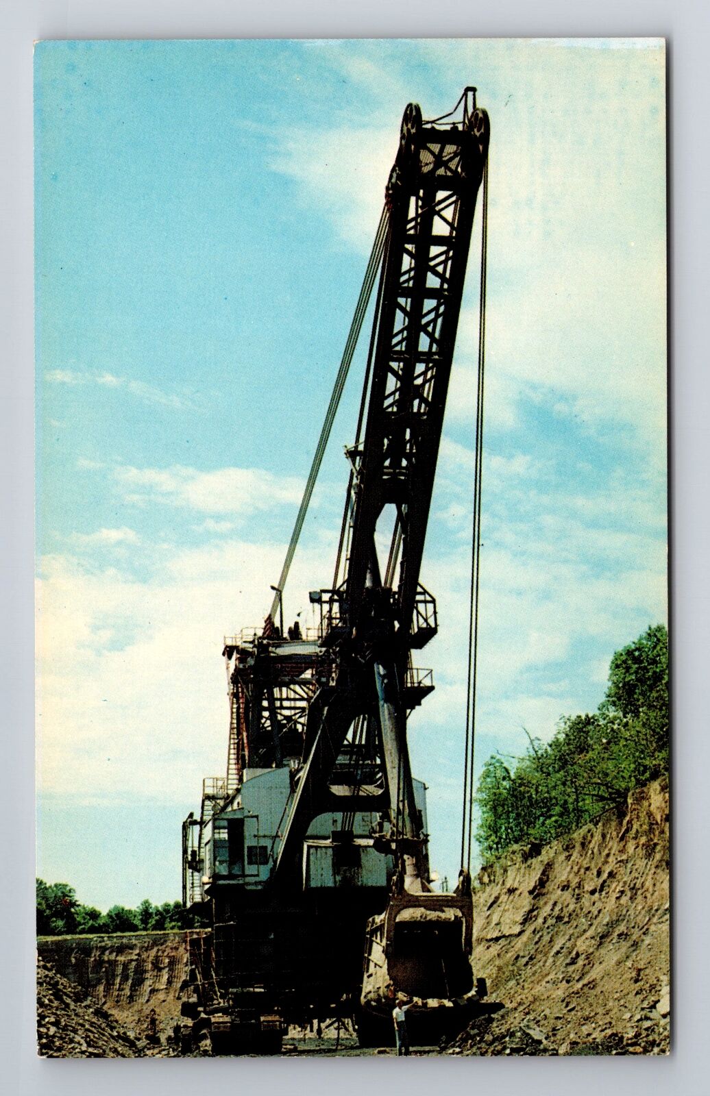 Boonville IN-Indiana, Giant Shovel, Antique Vintage Souvenir Postcard