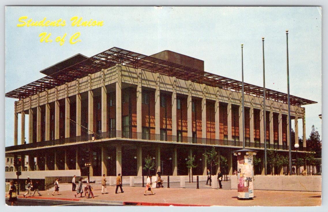 1950\'s UNIVERSITY OF CALIFORNIA STUDENT UNION BUILDING VINTAGE POSTCARD