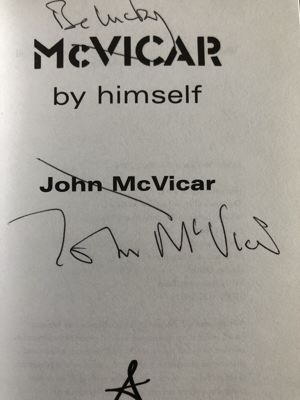 Mc Vicar - Very Rare Signed Autographed Mint 2005 Book ( by Himself ) Gangland