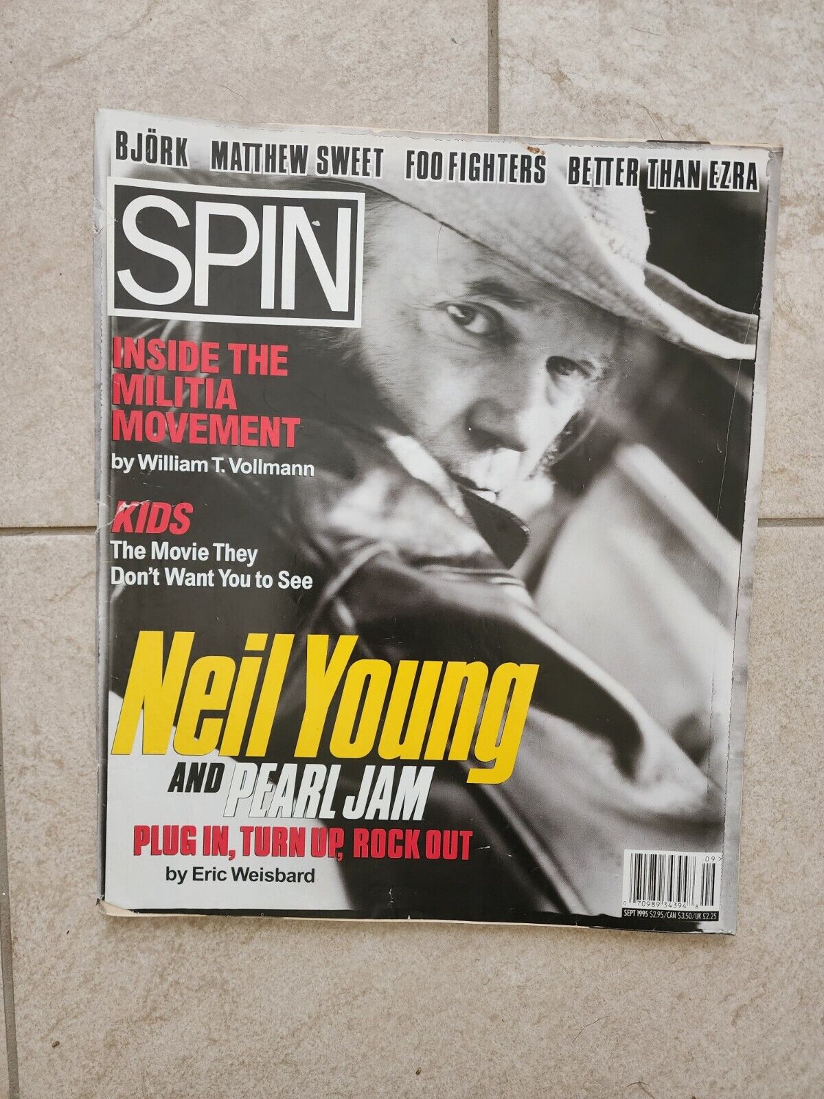 Spin Magazine September Sep 1995 VG Neil Young and Pearl Jam Foo Fighters