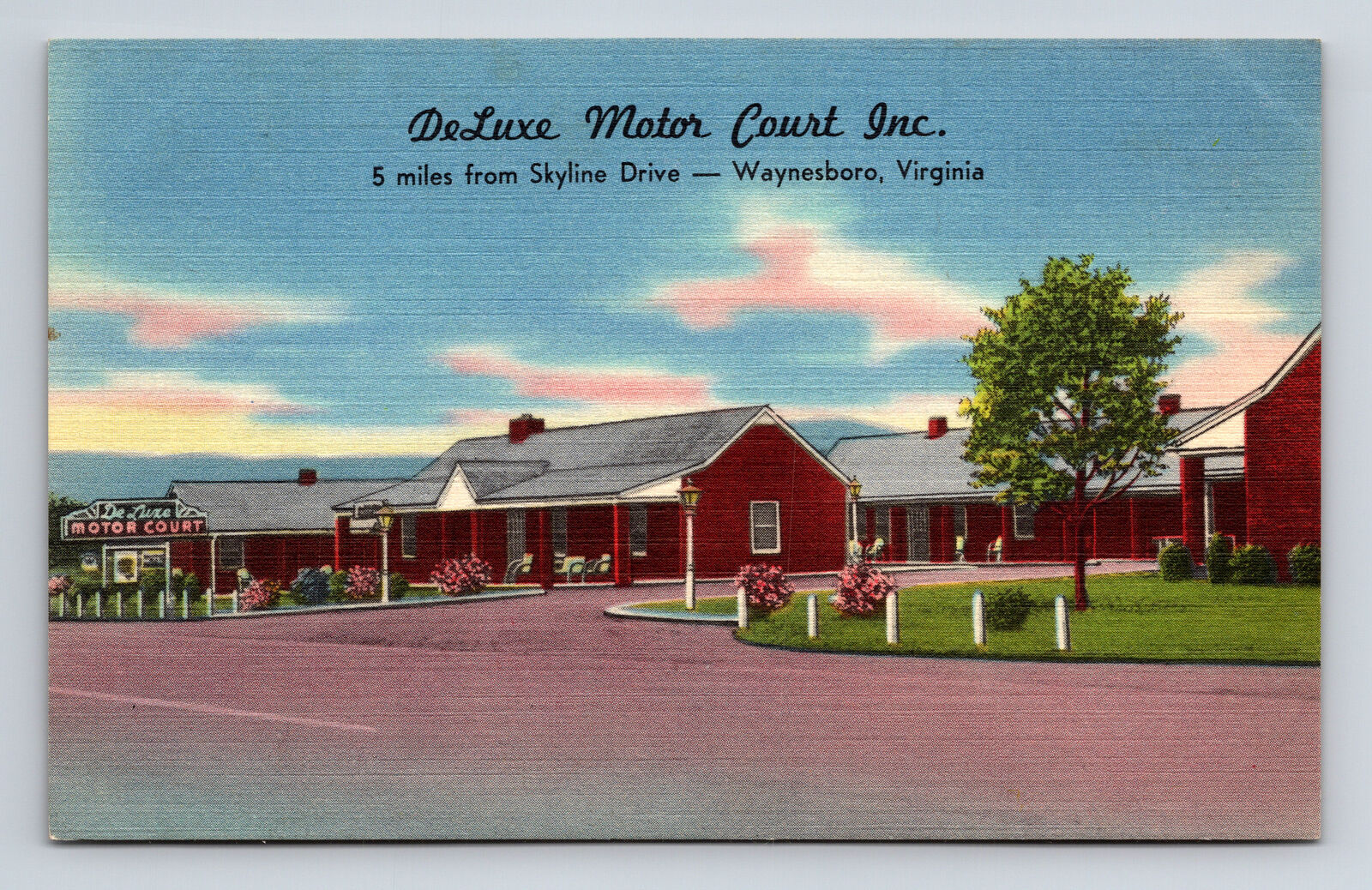 DeLuxe Motor Court Motel US 250 Waynesboro Virginia VA Roadside America Postcard