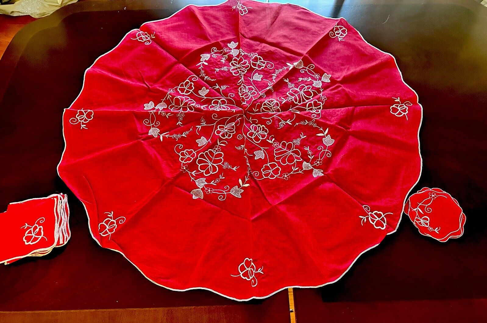 Vintage Red Linen Hand Embroidered Round  41” Tablecloth Set 13 Piece Fine