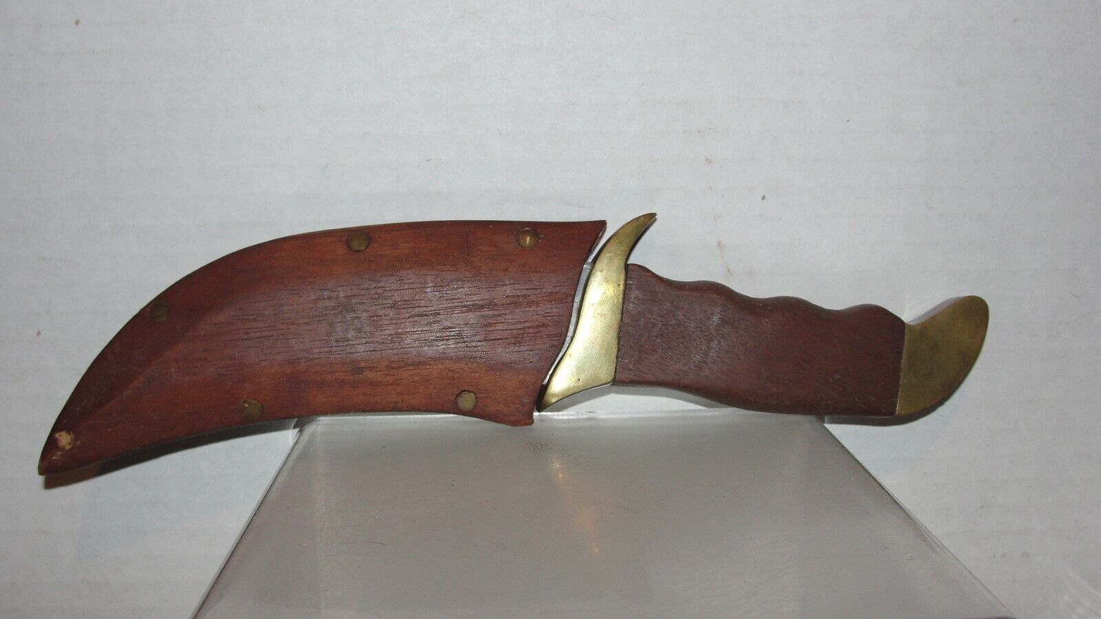 VINTAGE CVA SPAIN FIXED BLADE HUNTING  BOWIE KNIFE WITH WOODEN SHEATH