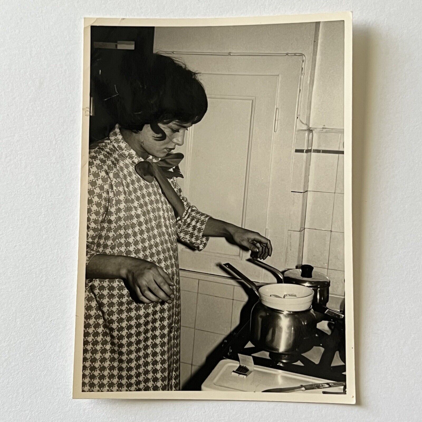 Vintage Snapshot Photograph Beautiful Hip Young Woman Cooking Great Dress 60s