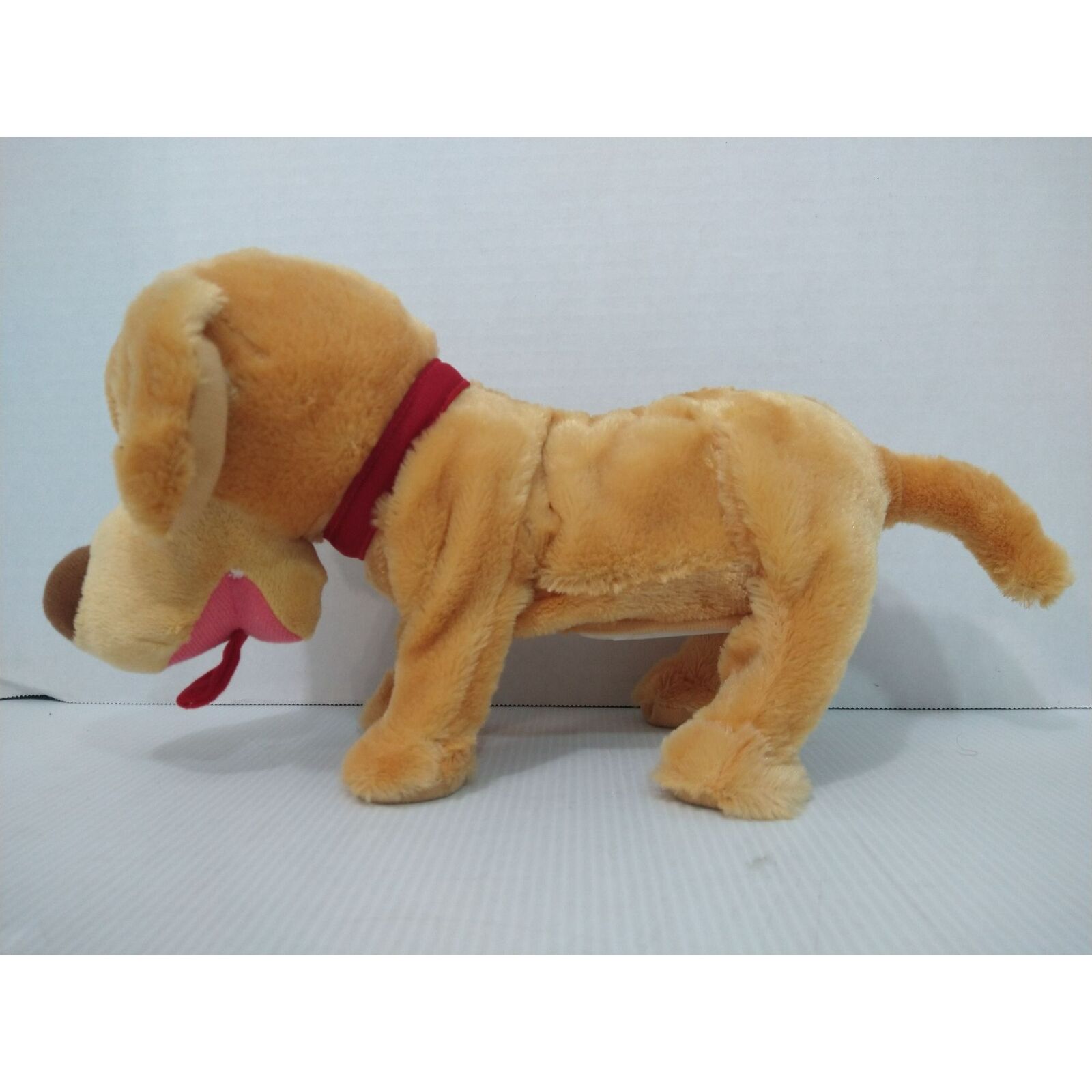 Gemmy Dancing I KNOW YOU WANT ME Musical Dog 14 Inch Battery Operated Plush Toy