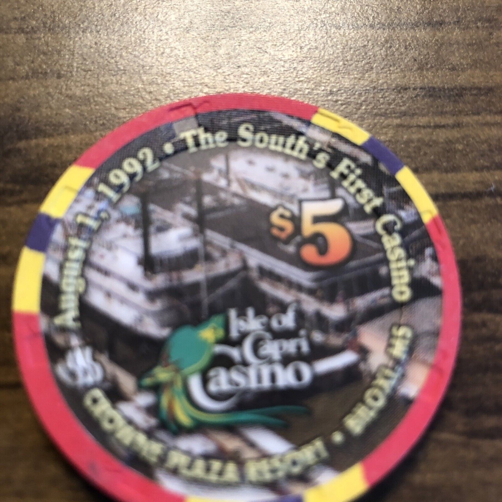 $5 isle of capri 1992  red  casino chip Biloxi