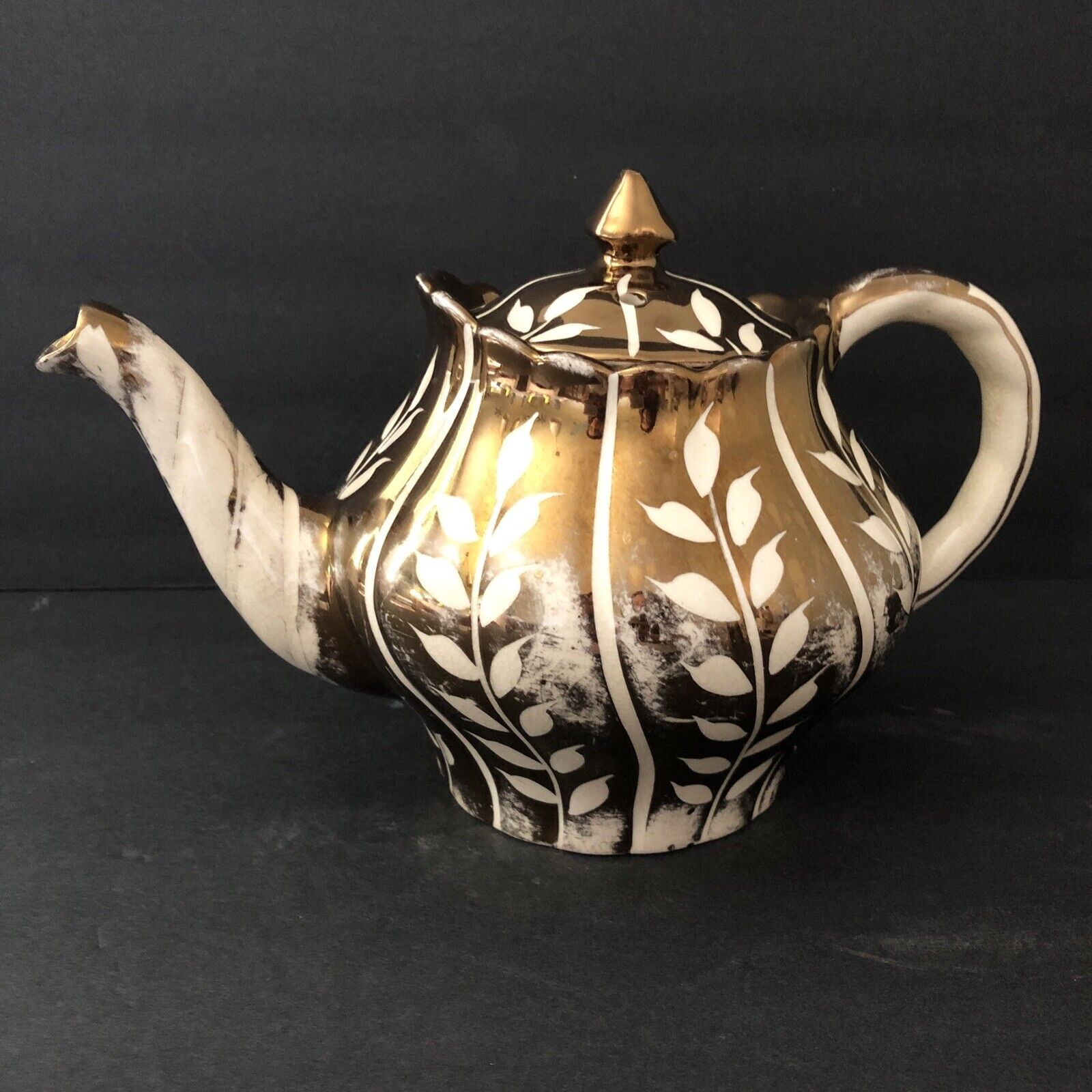 Quality Arthur Wood England Copper Gold Gilded Vines Leaves Teapot