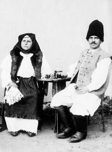 Romanian married couple wearing the traditional summer costume 1910 OLD PHOTO