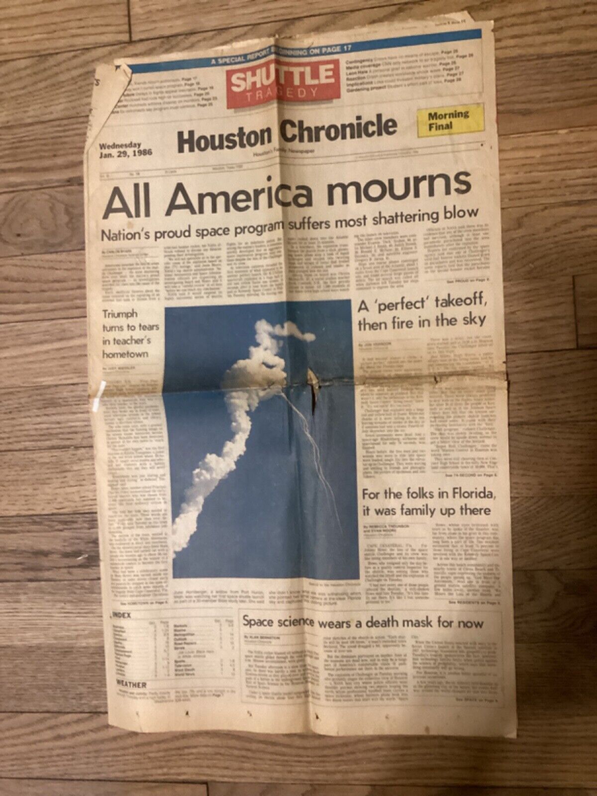 Houston Chronicle - Jan 29, 1986 - All America Mourns (Challenger Explosion)